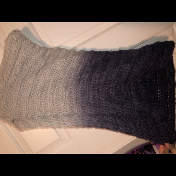 Scarf - Picture 5 of 5